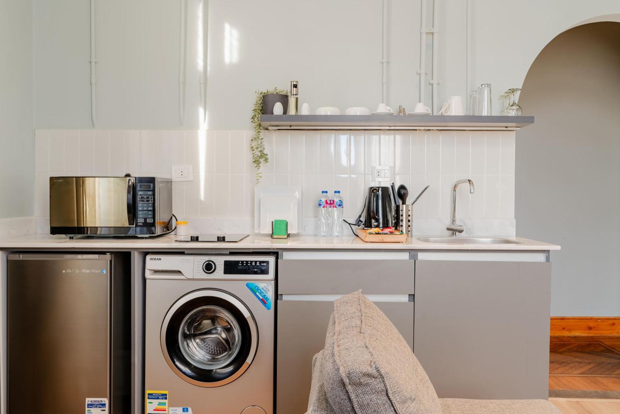 Grey L Studio Apartments Downtown Alexandria Menasce House Bagian luar foto