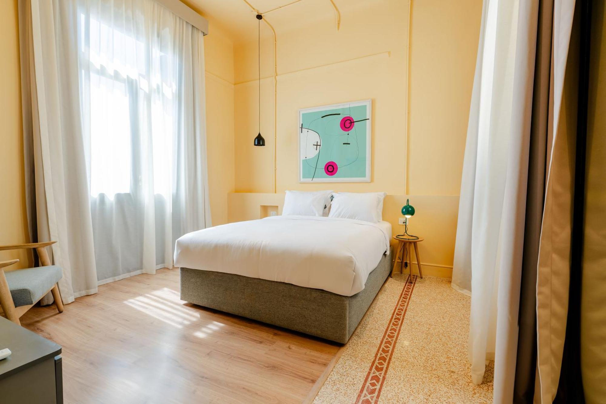 Grey L Studio Apartments Downtown Alexandria Menasce House Bagian luar foto