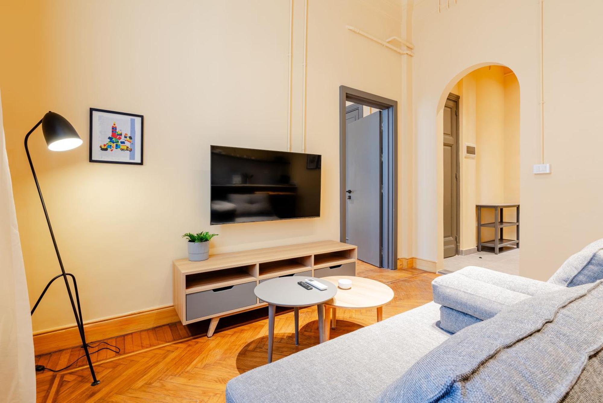 Grey L Studio Apartments Downtown Alexandria Menasce House Bagian luar foto